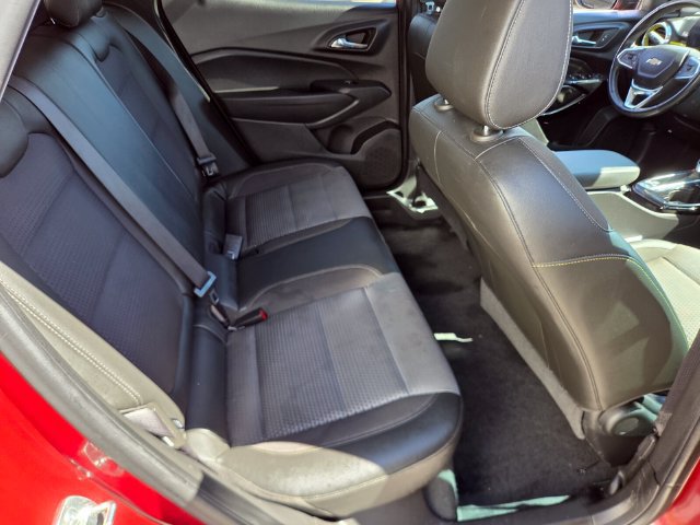 Used 2025 Chevrolet Trax LT w/ LT Convenience Package FWD image 14