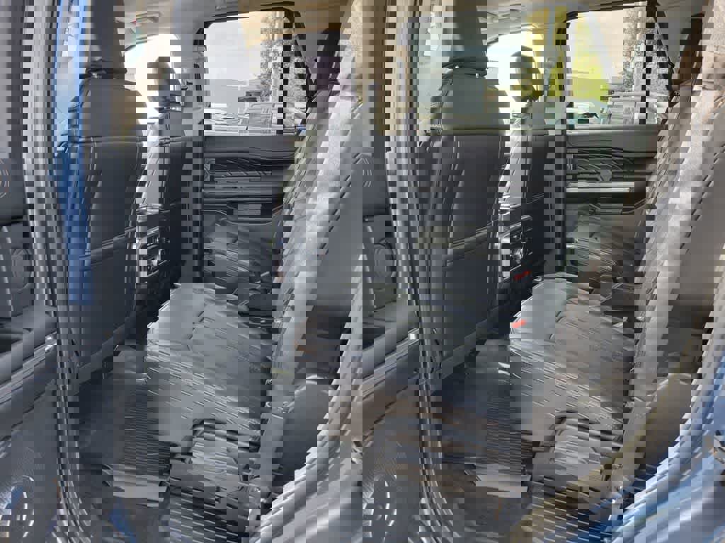 Certified 2020 Ford Expedition Platinum AWD/4WD image 12