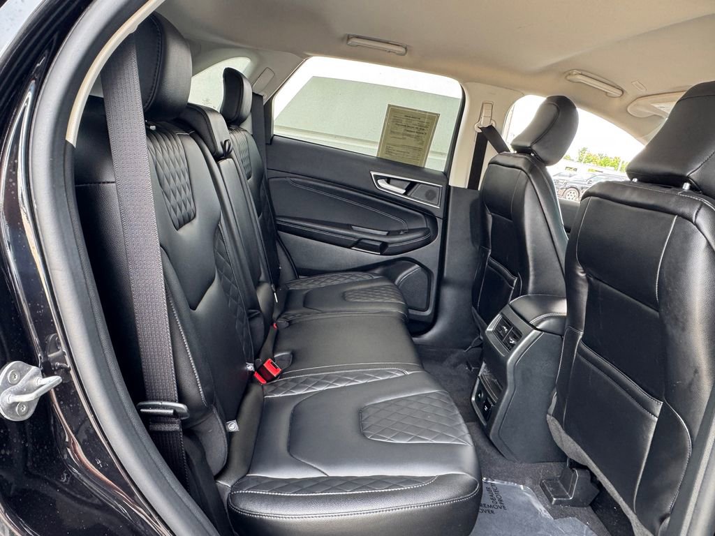 Used 2024 Ford Edge Titanium AWD/4WD image 29