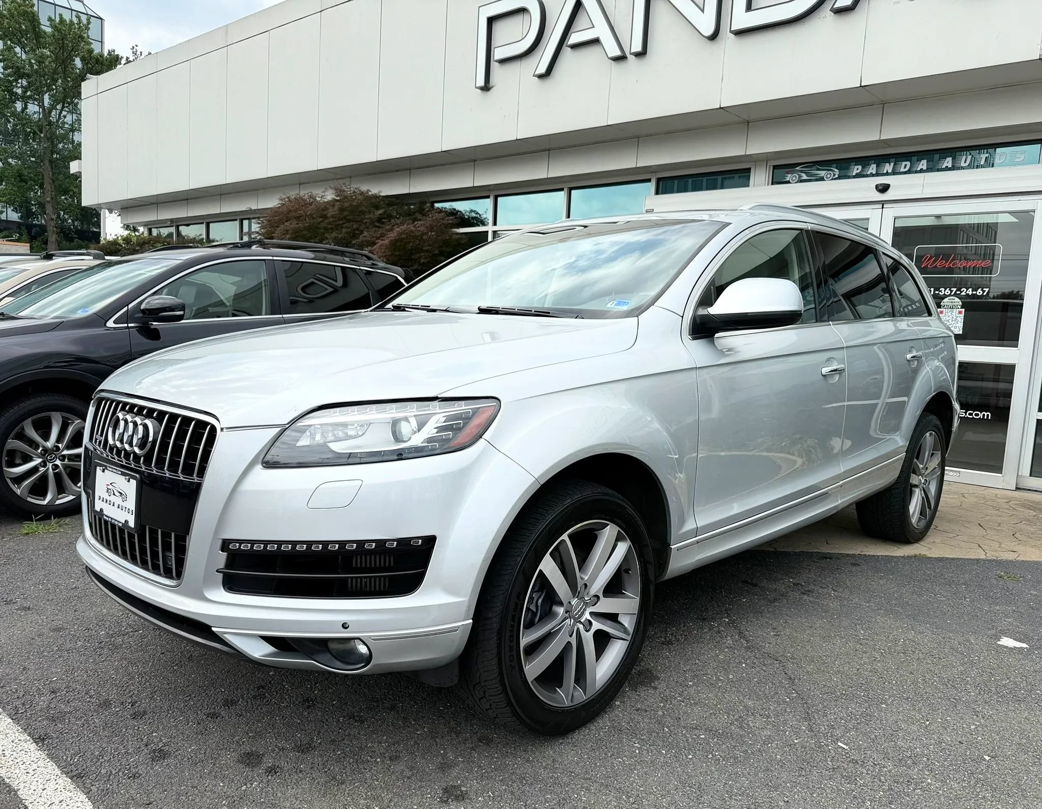 Used 2013 Audi Q7 TDI Premium Plus w/ Premium Plus Pkg AWD/4WD image 3