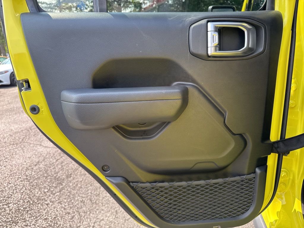 Used 2023 Jeep Gladiator Willys image 50