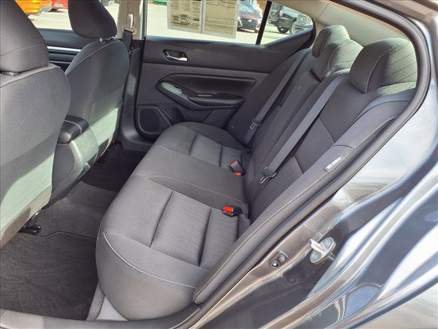 Used 2022 Nissan Altima 2.5 SV image 10