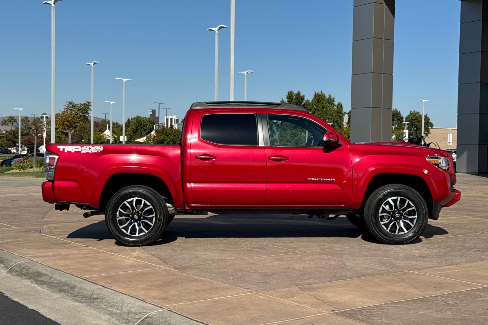Certified 2023 Toyota Tacoma TRD Sport w/ TRD Premium Sport Package AWD/4WD image 3