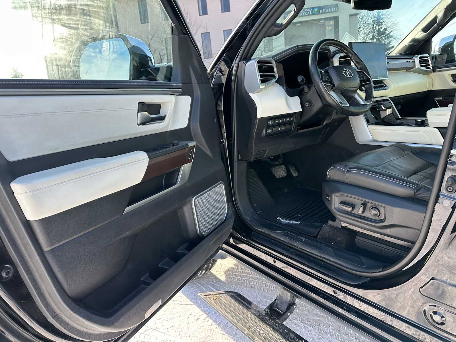 Used 2024 Toyota Tundra Capstone image 21