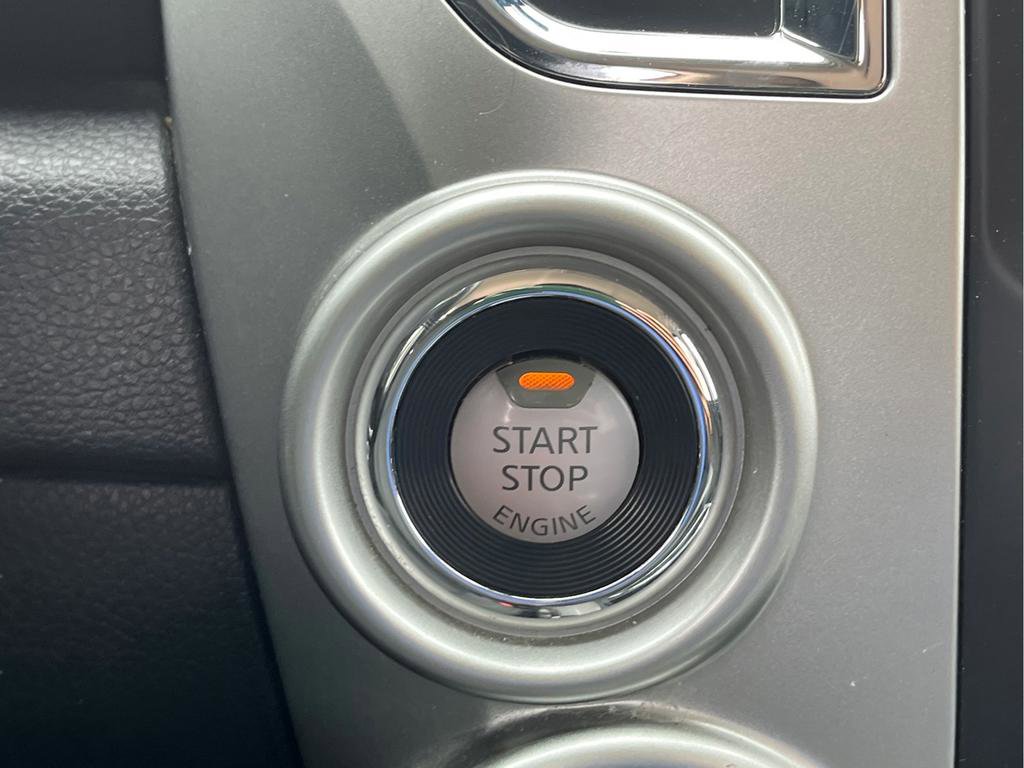 Used 2018 Nissan Titan SV w/ SV Convenience Package AWD/4WD image 28