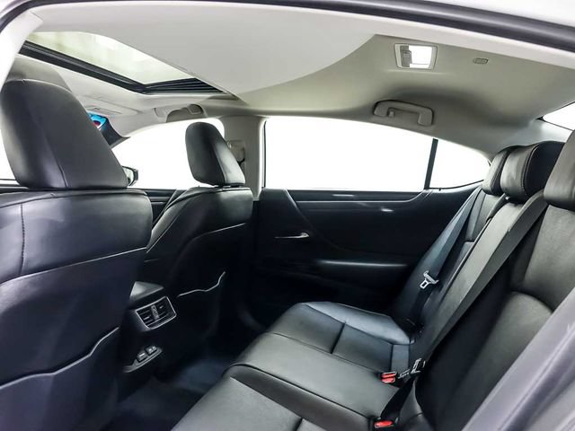 Used 2023 Lexus ES 350 w/ Premium Package FWD image 11