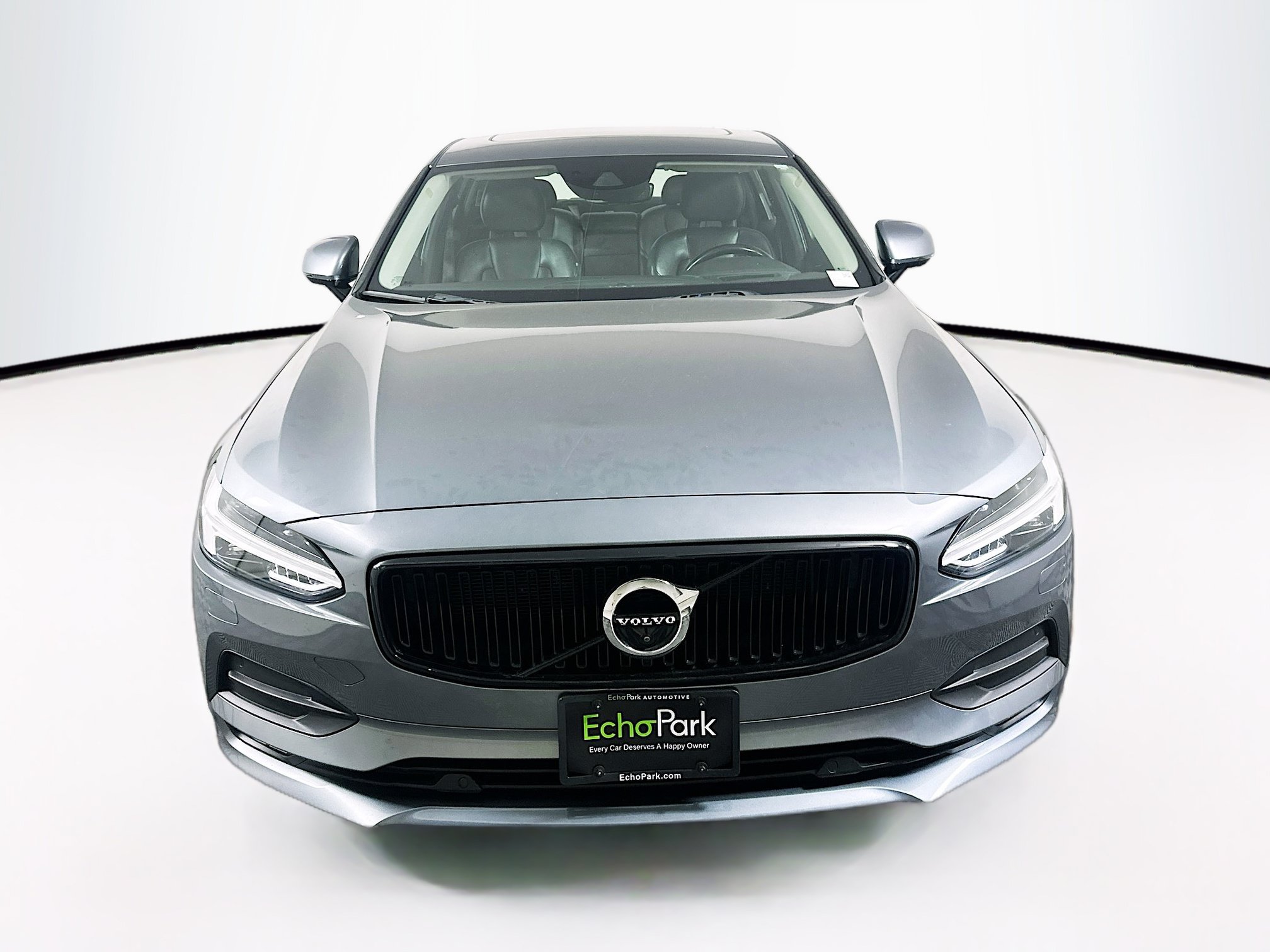 Used 2019 Volvo S90 T5 Momentum FWD image 2