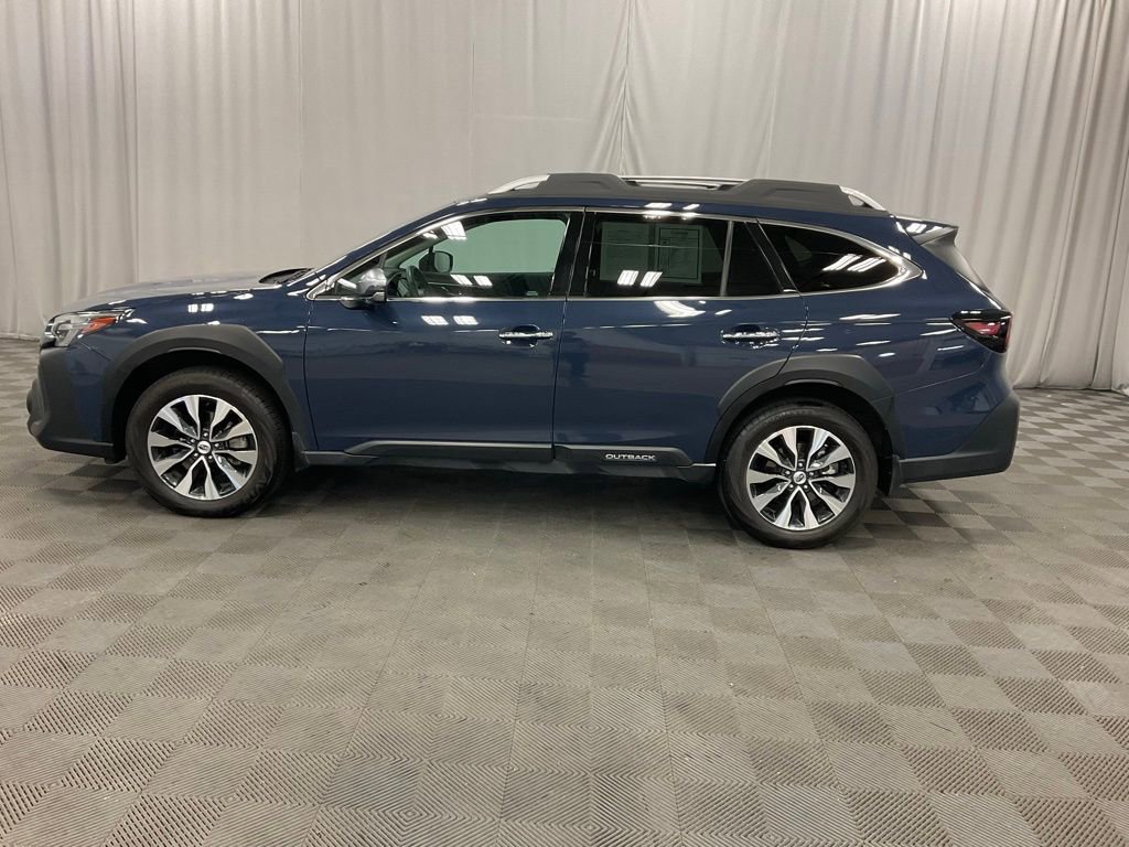 Used 2025 Subaru Outback Touring XT AWD/4WD image 8