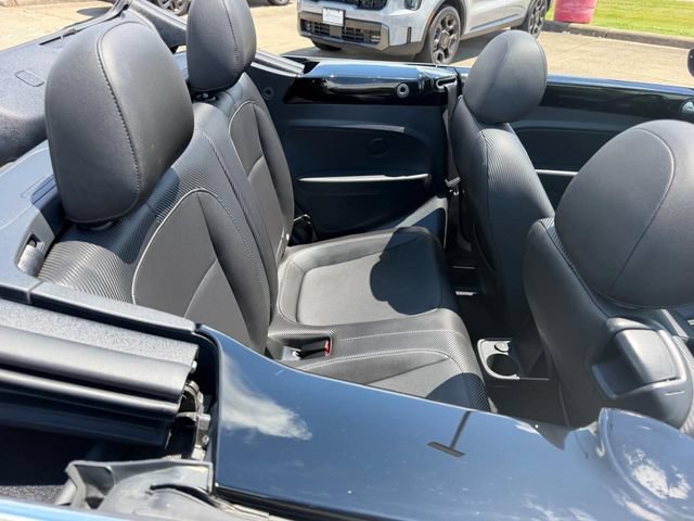 Used 2014 Volkswagen Beetle R-Line FWD image 11