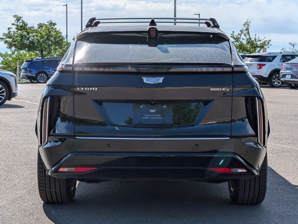Certified 2024 Cadillac Lyriq Luxury AWD/4WD image 4