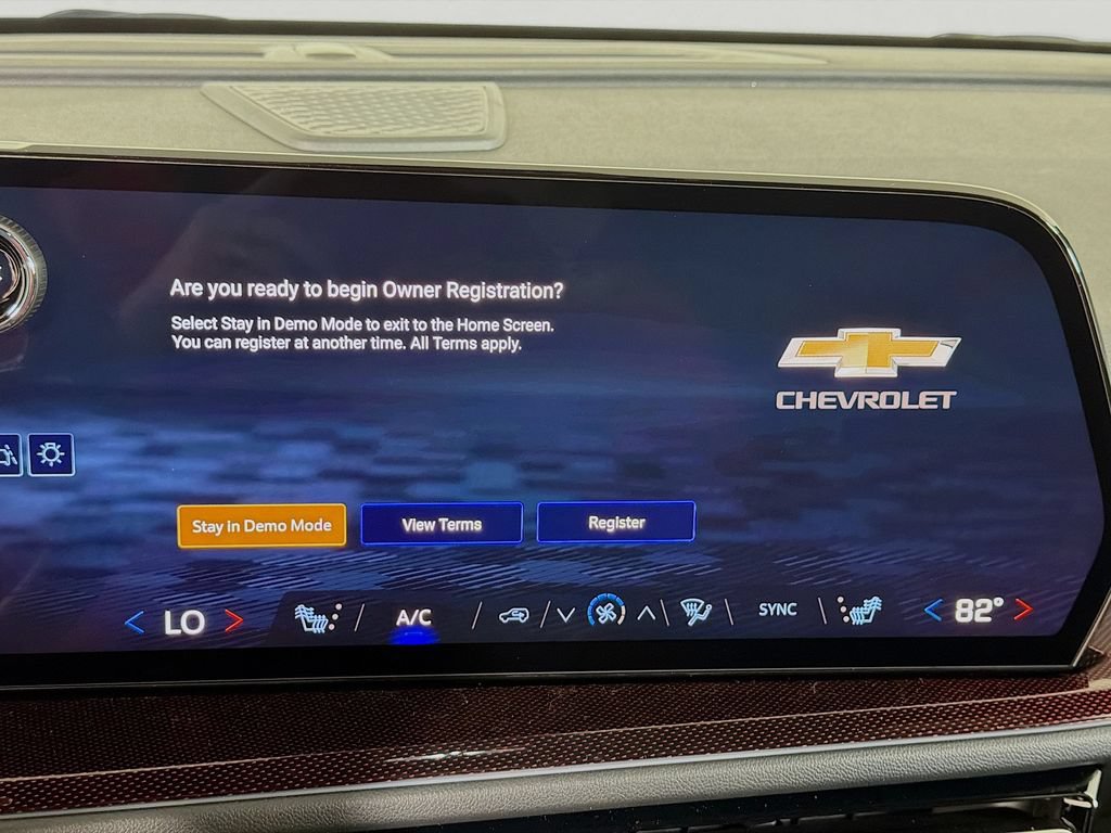 New 2026 Chevrolet Traverse Z71 w/ Enhanced Driving Package AWD/4WD image 14