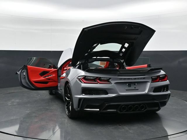 Used 2025 Chevrolet Corvette Z06 w/ Stealth Interior Trim Package RWD image 48