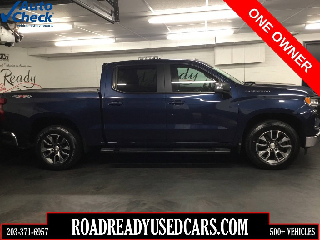 Used 2022 Chevrolet Silverado 1500 LT AWD/4WD image 1