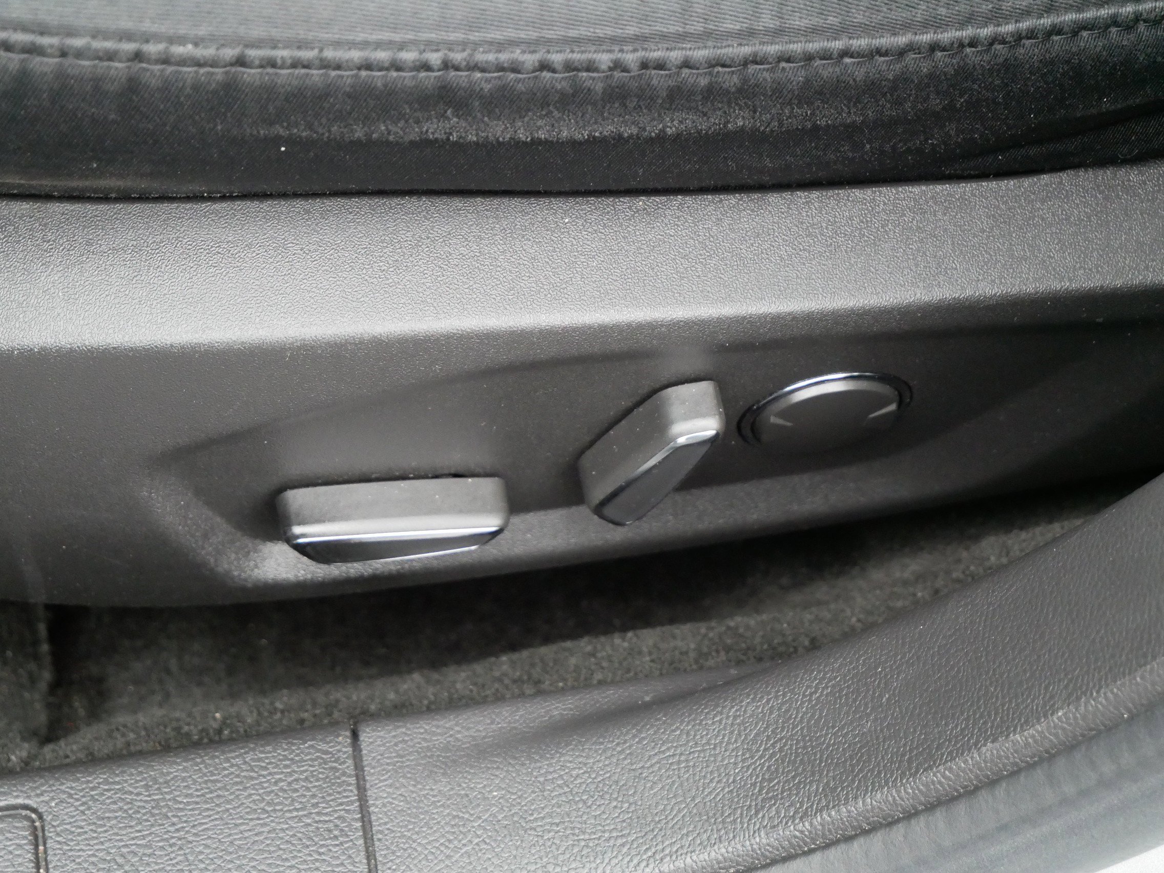 Used 2016 Ford Fusion SE image 20