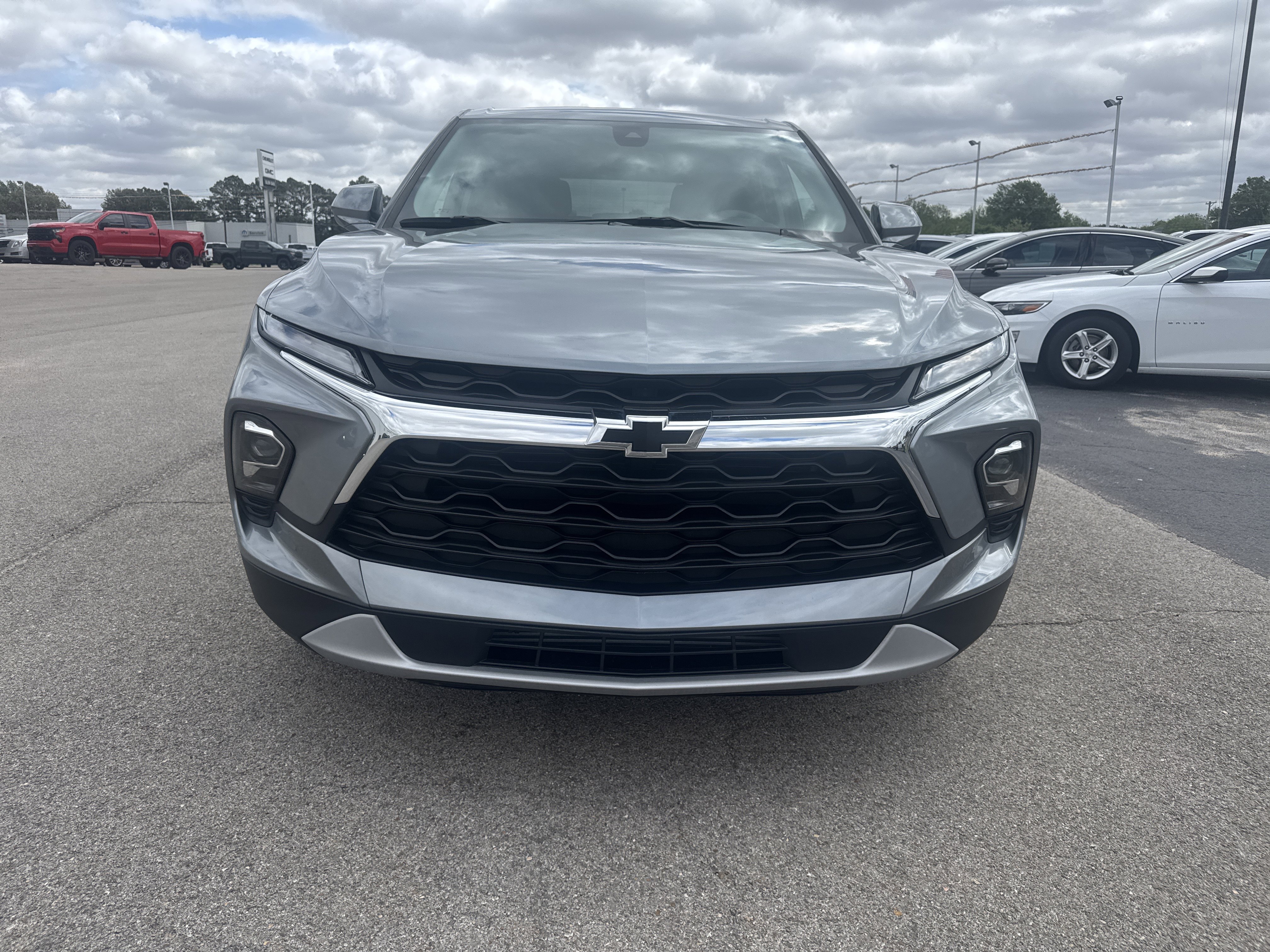 Used 2024 Chevrolet Blazer LT w/ Driver Confidence Package FWD image 8