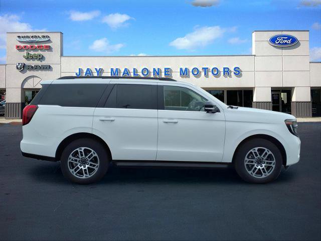 Certified 2025 Ford Expedition Active AWD/4WD image 1