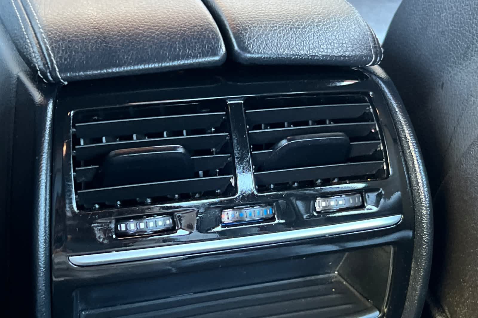 Used 2020 BMW 530i w/ Premium Package RWD image 14
