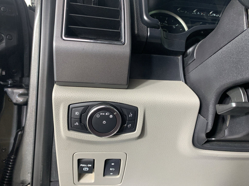 Used 2018 Ford F150 XLT w/ Equipment Group 301A Mid AWD/4WD image 17