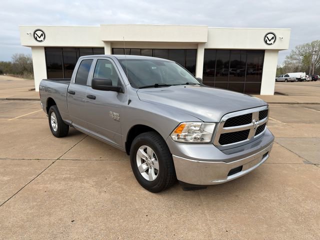 Used 2024 RAM 1500 Classic SLT image 2