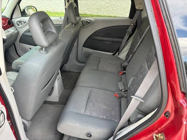 Used 2006 Chrysler PT Cruiser Touring FWD image 7