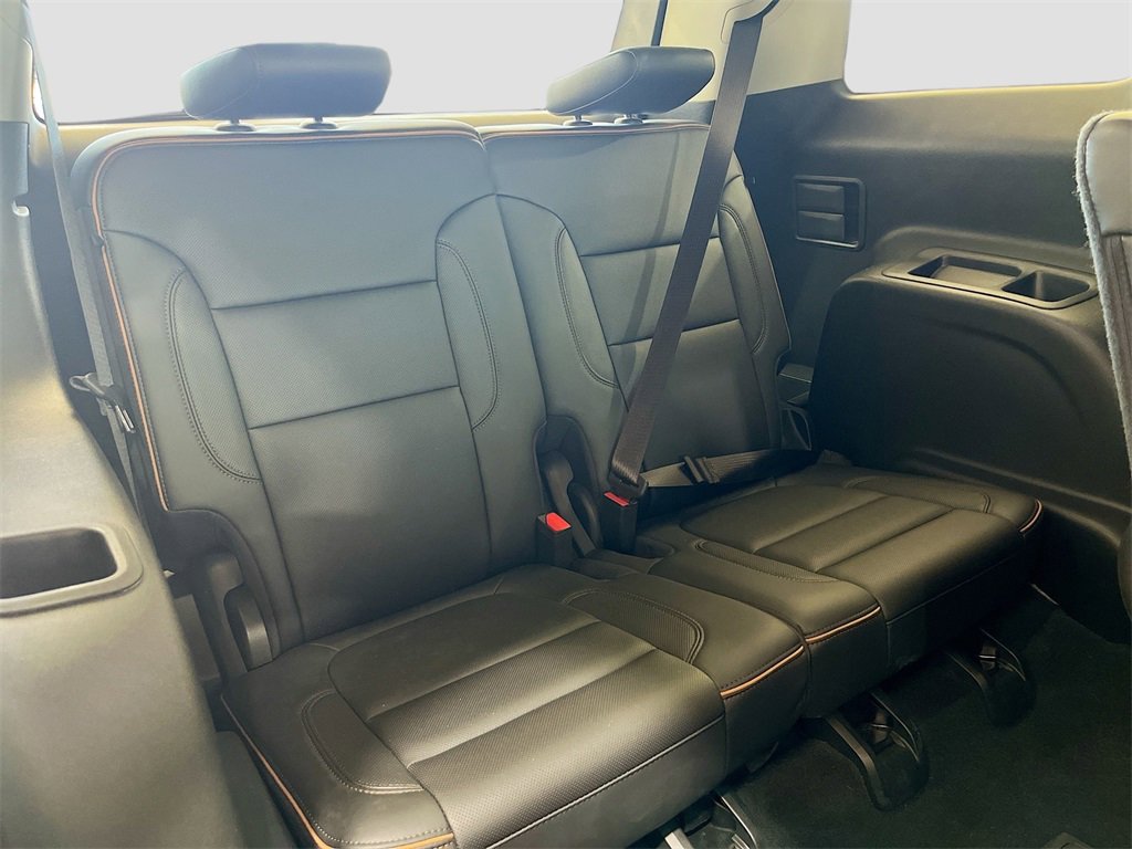 Used 2022 GMC Acadia AT4 w/ Technology Package image 28