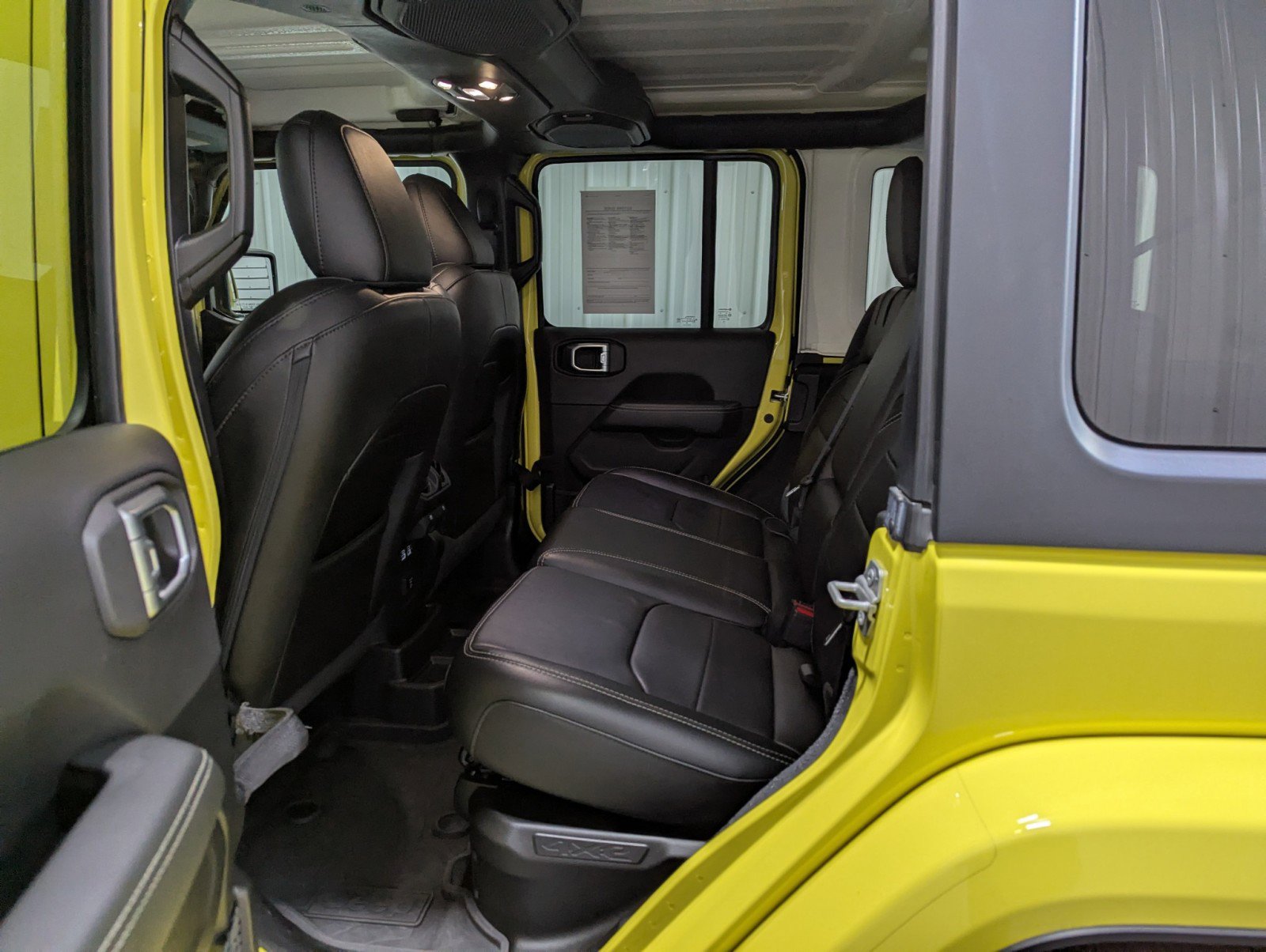 Used 2023 Jeep Wrangler Sahara w/ Cold Weather Group image 9