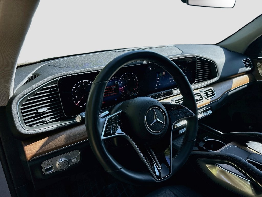 Certified 2025 Mercedes-Benz GLE 350 4MATIC image 9