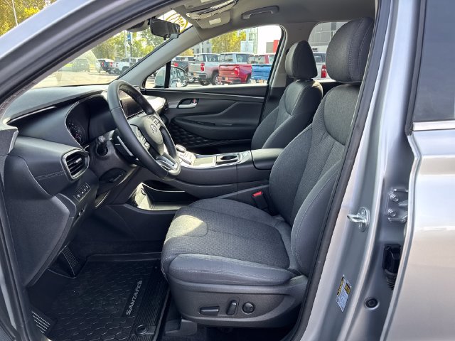 Used 2023 Hyundai Santa Fe SEL w/ Winter Weather Package AWD/4WD image 9