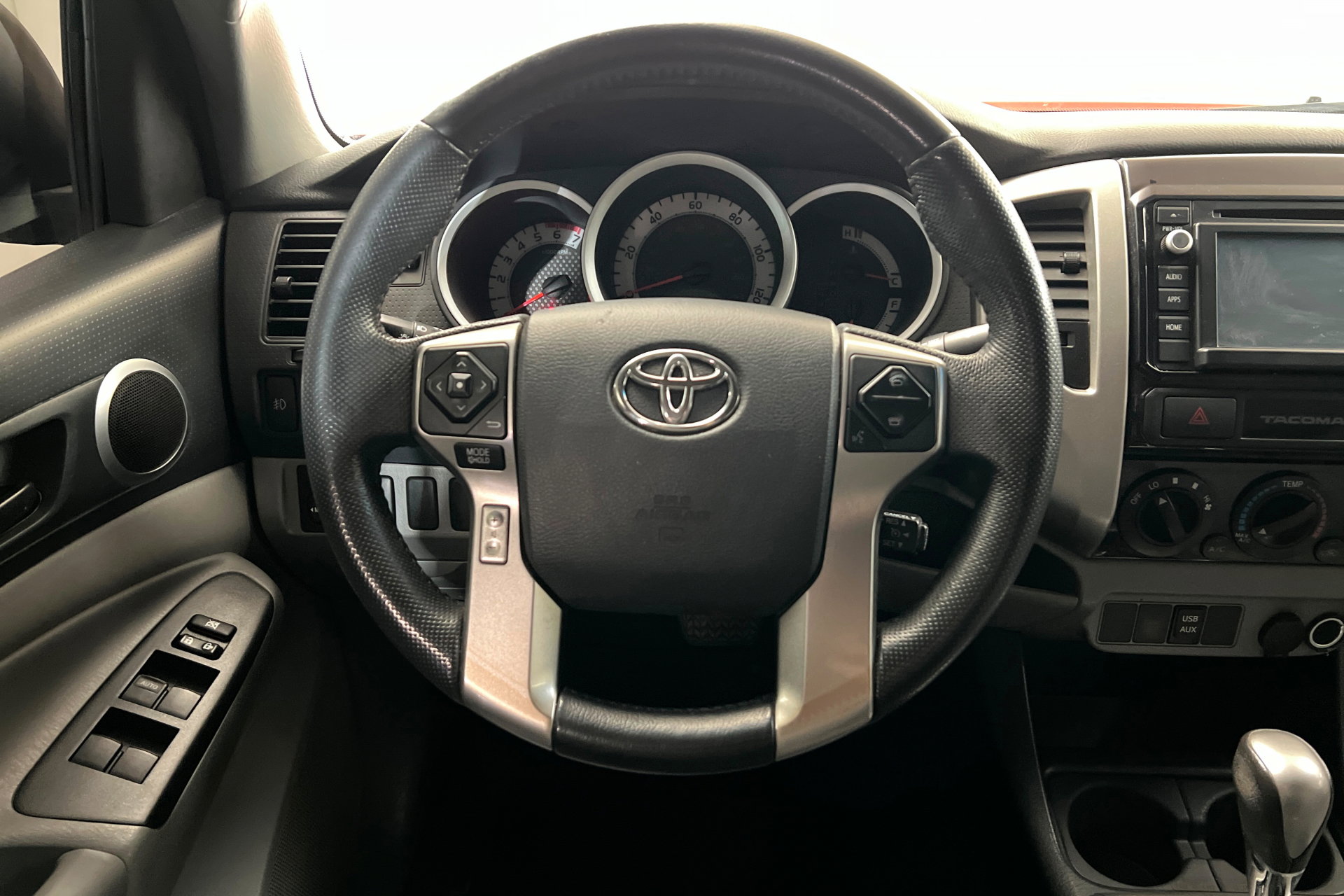 Used 2015 Toyota Tacoma PreRunner w/ TRD Off-Road Package RWD image 13
