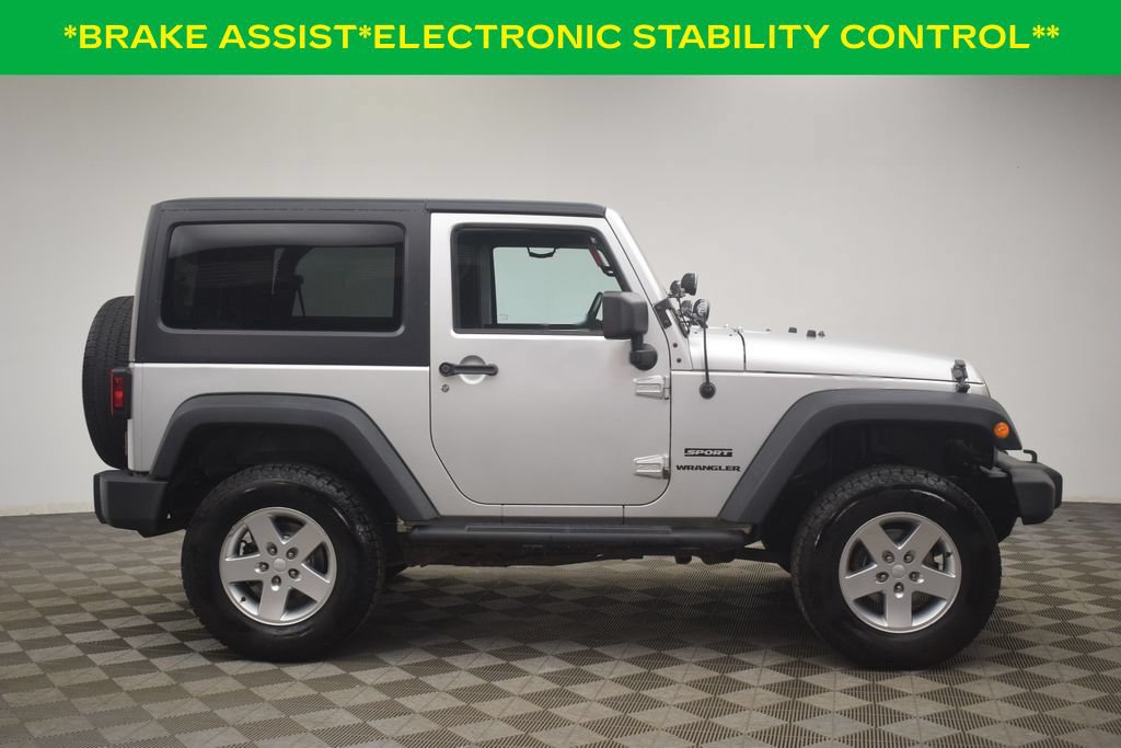 Used 2012 Jeep Wrangler Sport AWD/4WD image 9