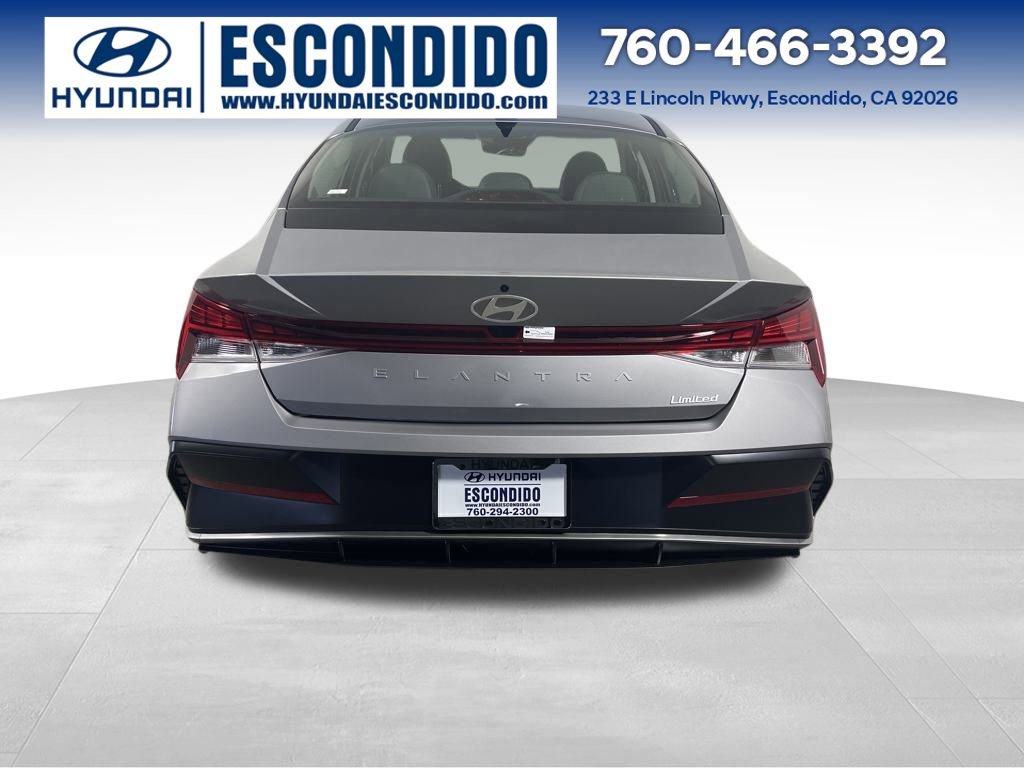New 2025 Hyundai Elantra Limited image 4