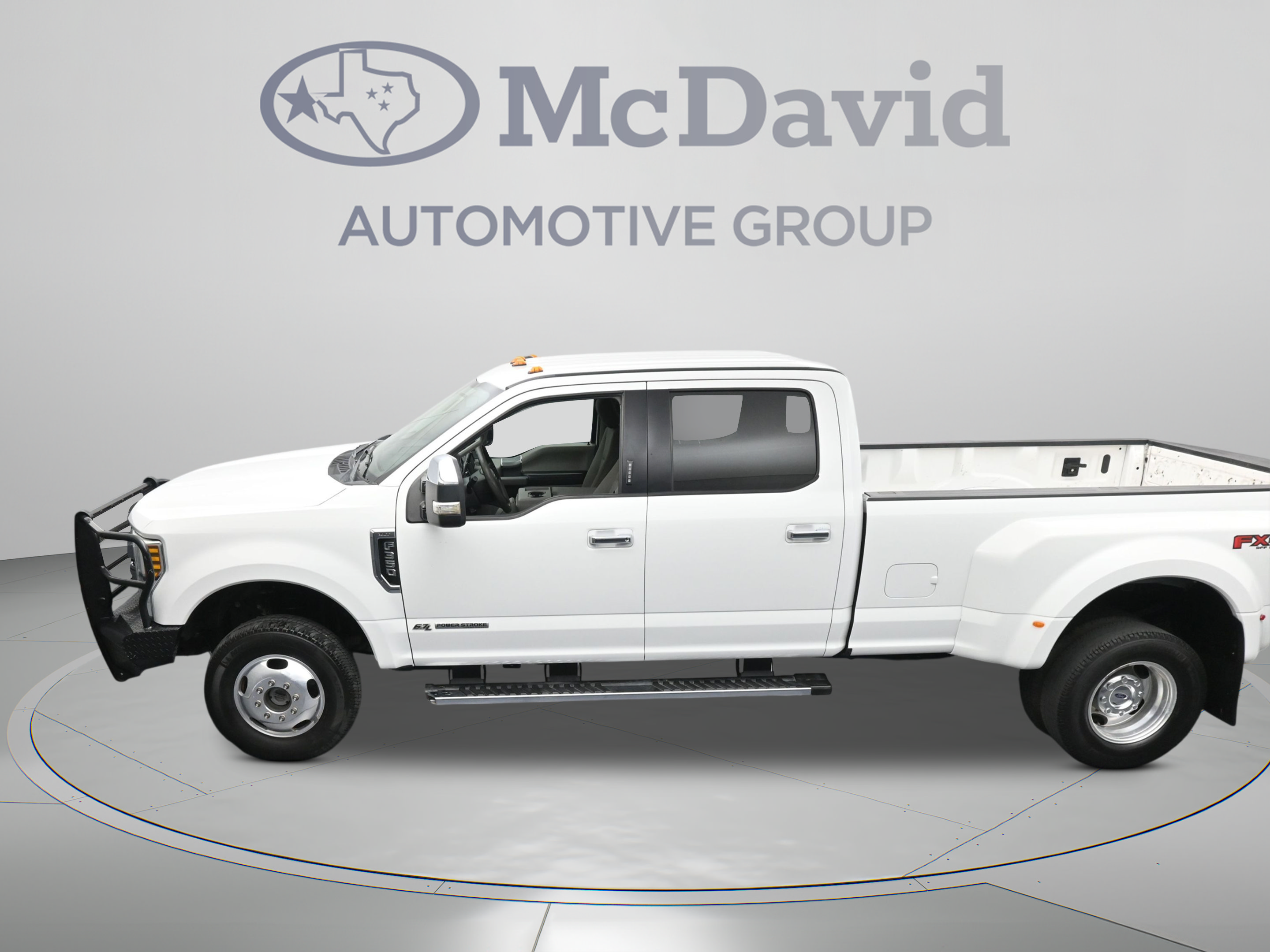 Used 2019 Ford F350 XLT w/ XLT Premium Package AWD/4WD image 35