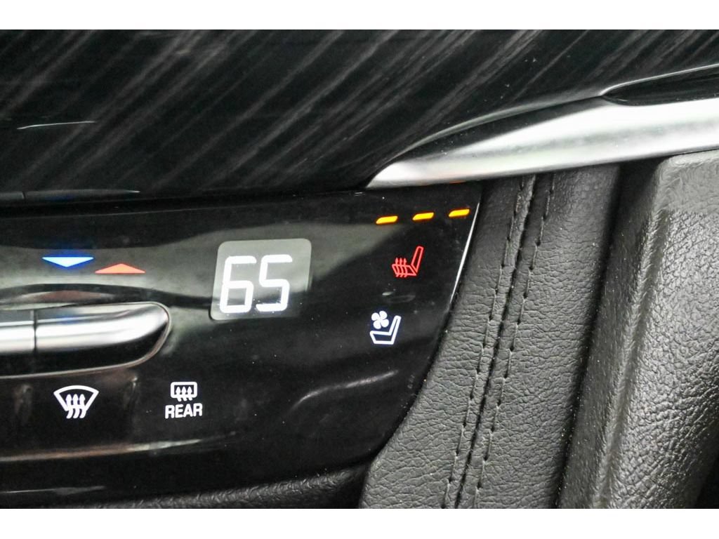 Certified 2024 Cadillac XT6 Premium Luxury AWD/4WD image 50