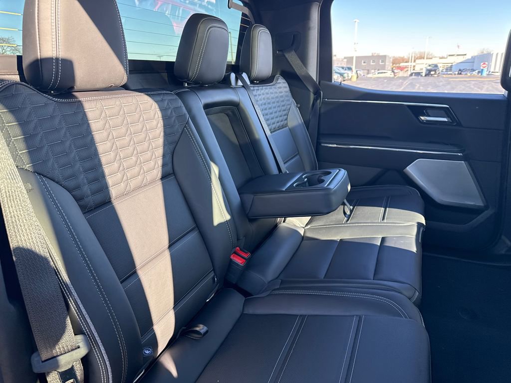 New 2025 GMC Sierra EV Denali image 40