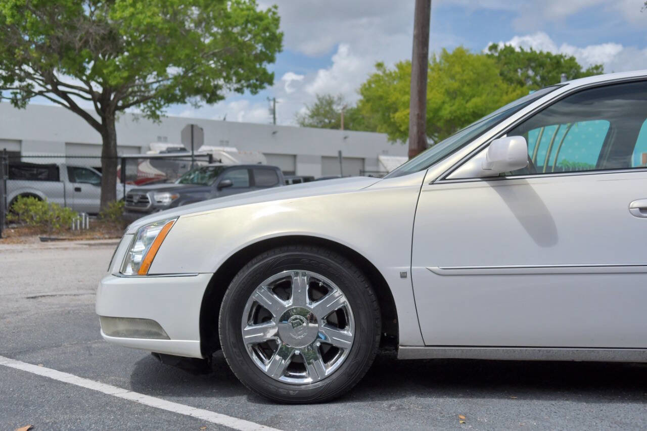 Used 2006 Cadillac DTS Performance image 5