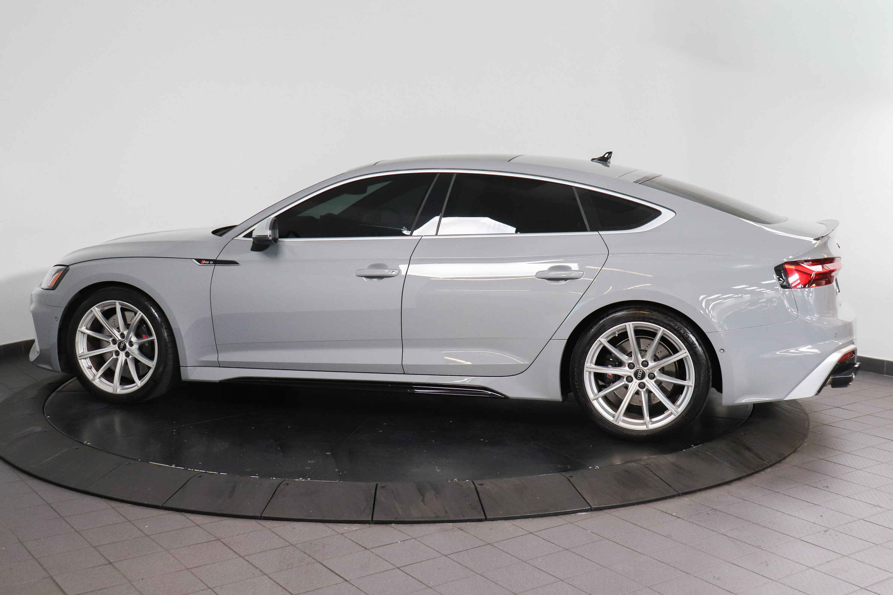 Used 2024 Audi RS 5 Sportback w/ RS Driver Assistance Package AWD/4WD image 3
