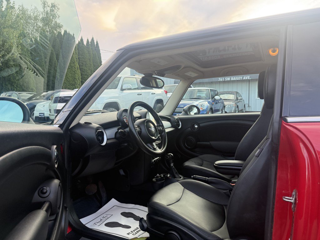 Used 2012 MINI Cooper Hardtop FWD image 11
