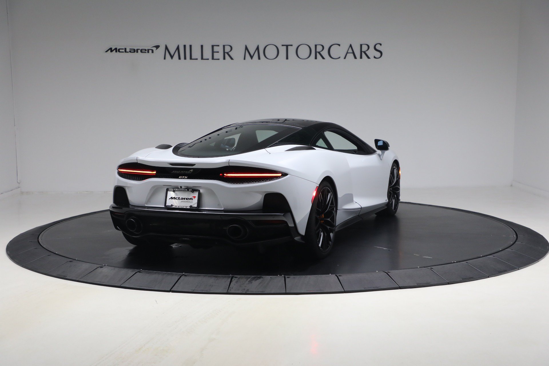 Used 2025 McLaren GTS RWD image 6