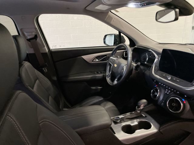 Used 2024 Chevrolet Blazer LT w/ Midnight/Sport Edition FWD image 19