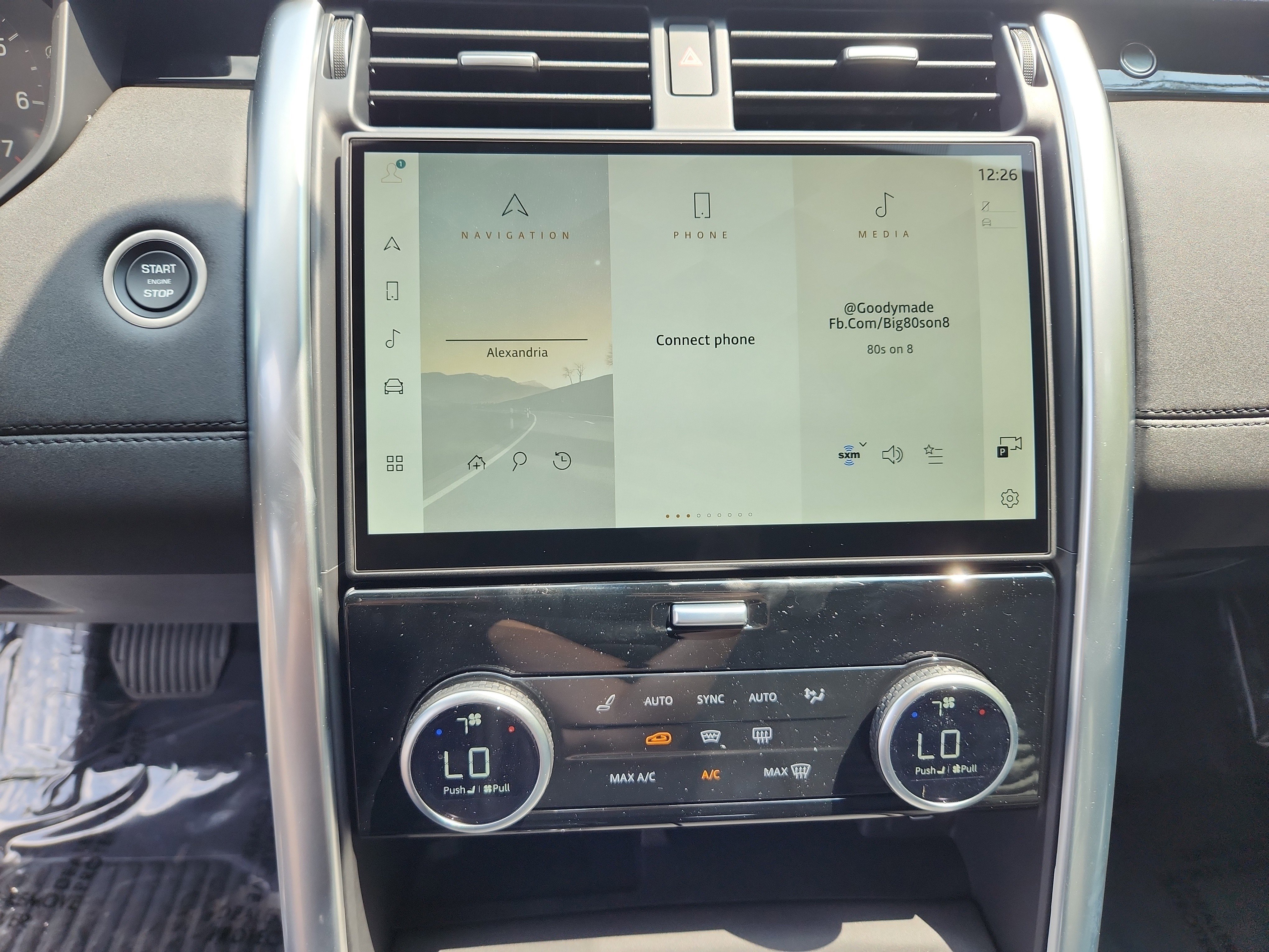 New 2025 Land Rover Discovery S image 17