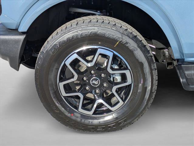 New 2025 Ford Bronco Outer Banks image 16