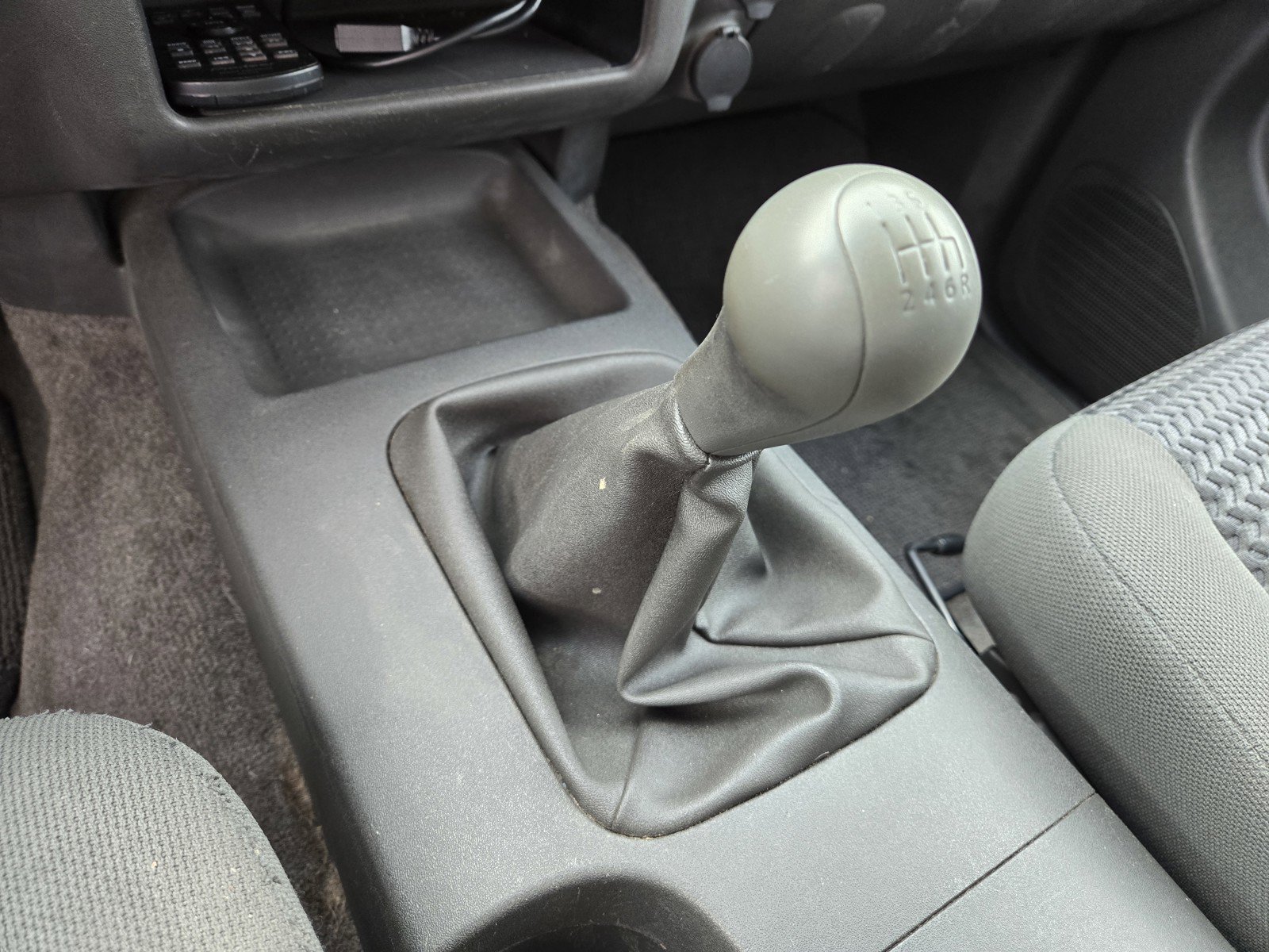 Used 2005 Nissan Frontier SE w/ (P01) Power Pkg RWD image 15