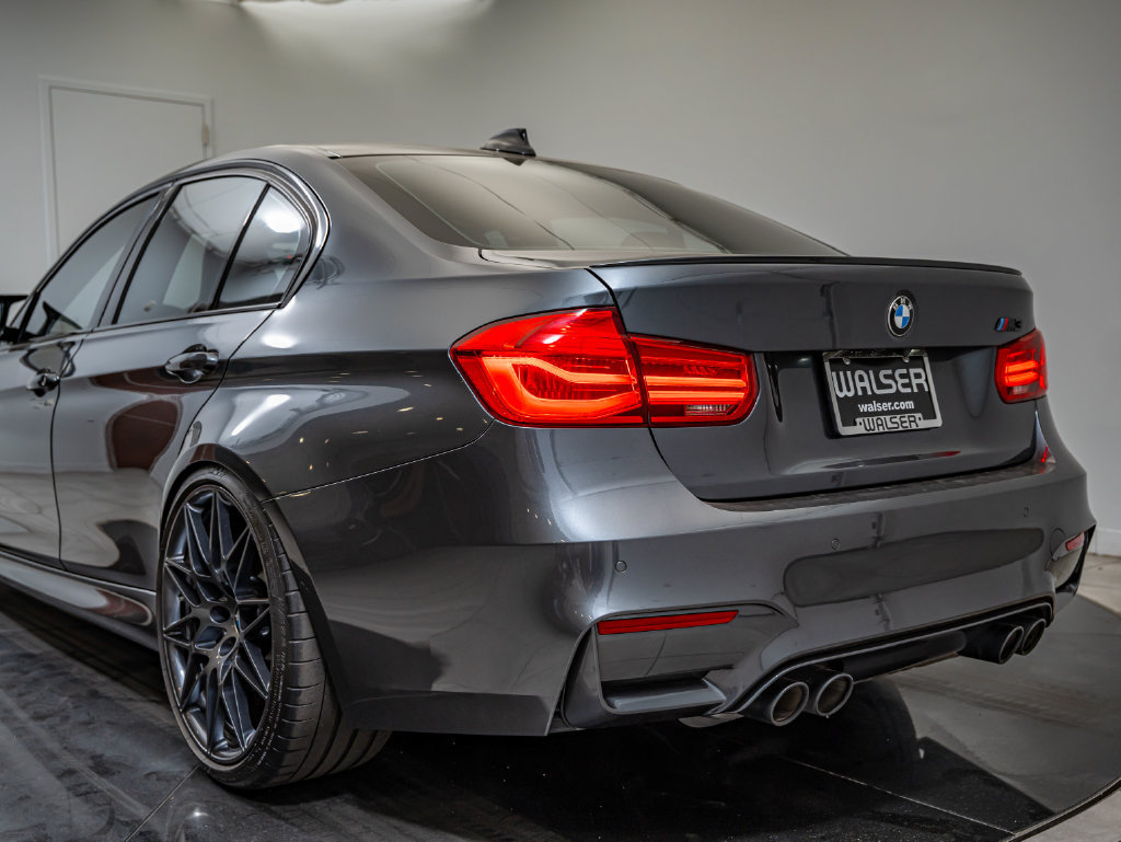 Used 2018 BMW M3 RWD image 21