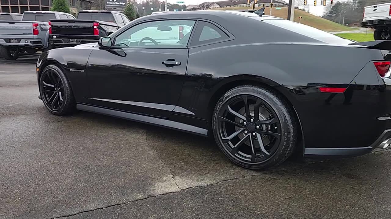 Used 2013 Chevrolet Camaro ZL1 image 4
