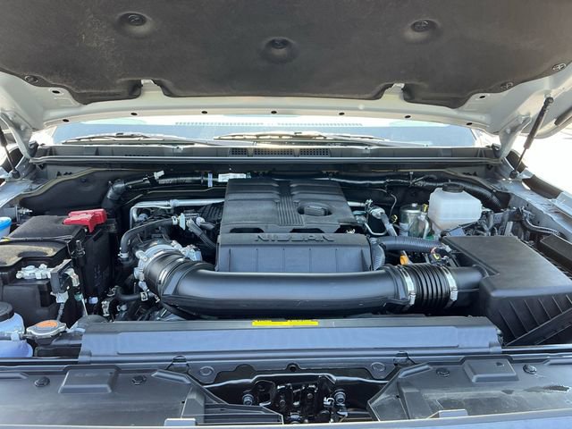 Used 2025 Nissan Frontier PRO-4X image 17