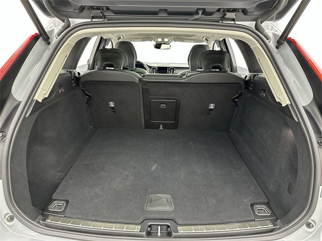 Certified 2025 Volvo XC60 B5 Plus image 23