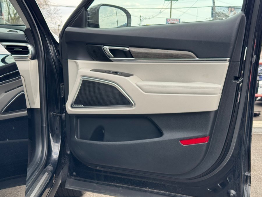 Used 2022 Kia Telluride SX w/ SX Prestige Package image 45