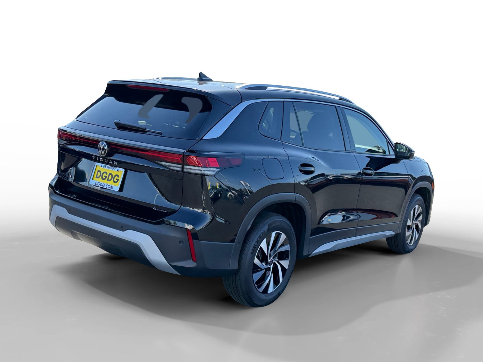 New 2026 Volkswagen Tiguan S AWD/4WD image 5
