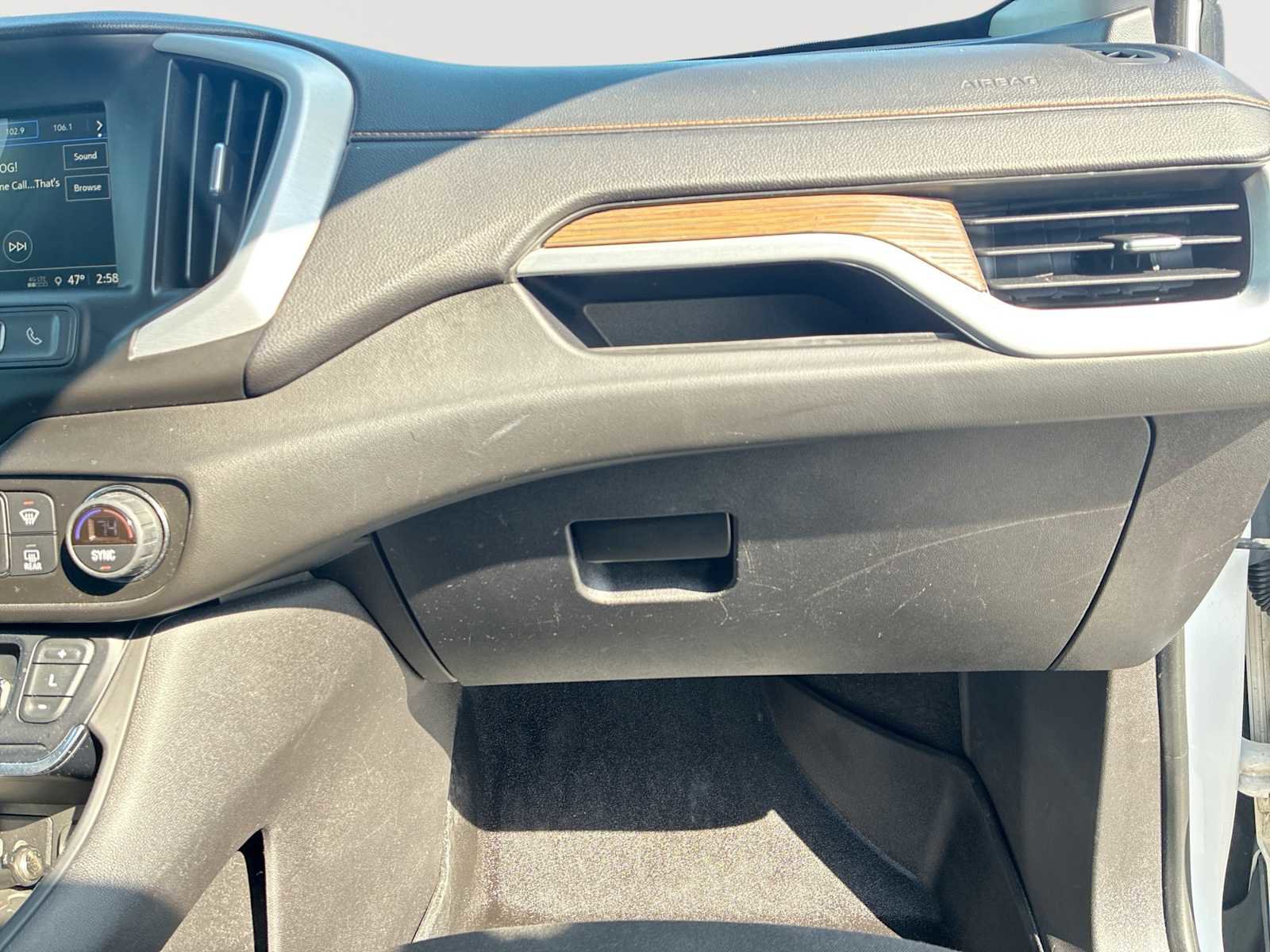 Certified 2018 GMC Terrain SLE image 28