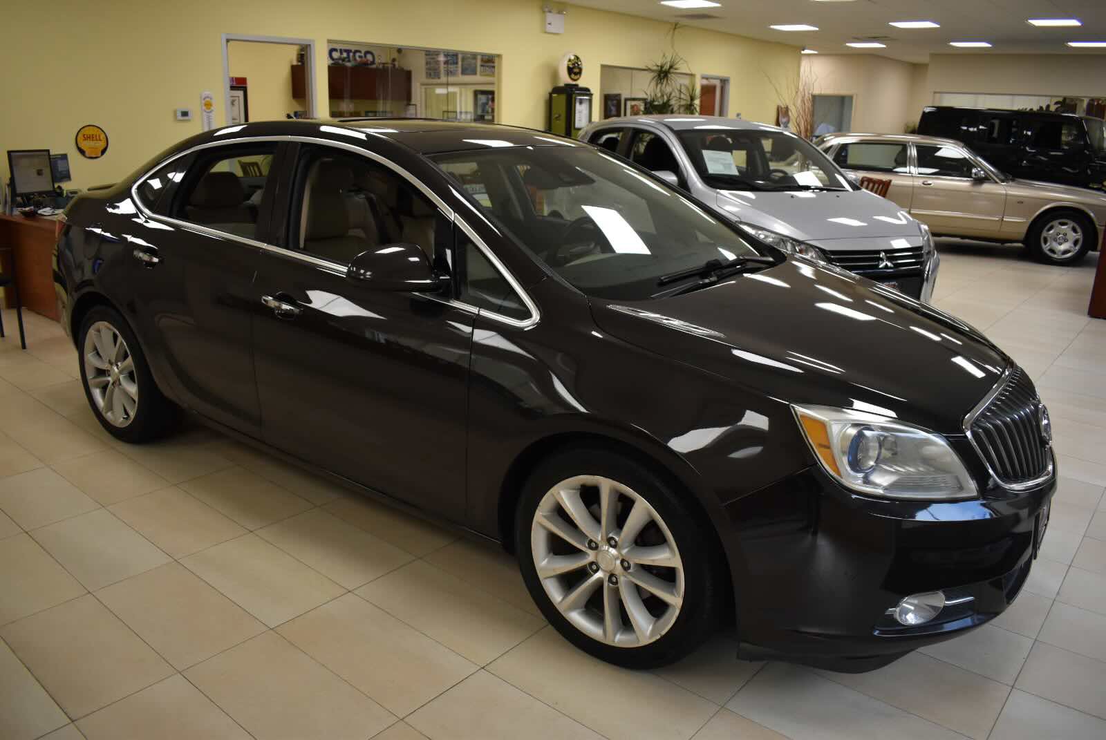 Used 2014 Buick Verano Convenience FWD image 3